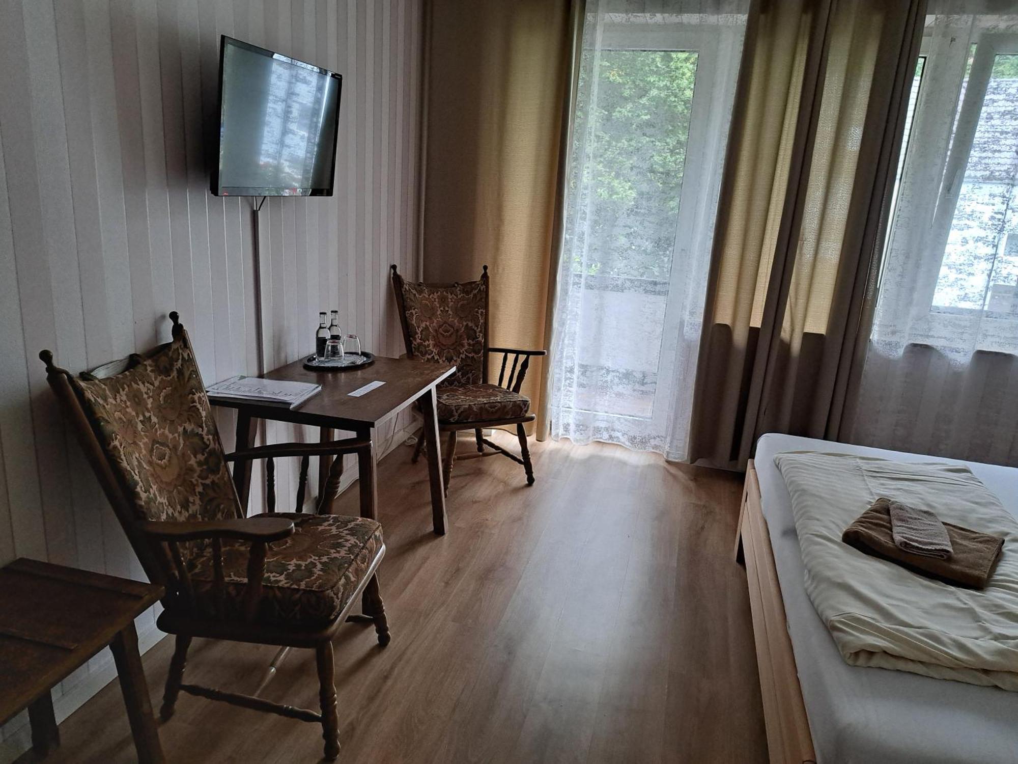 Landhotel Laarmann Lennestadt Bagian luar foto