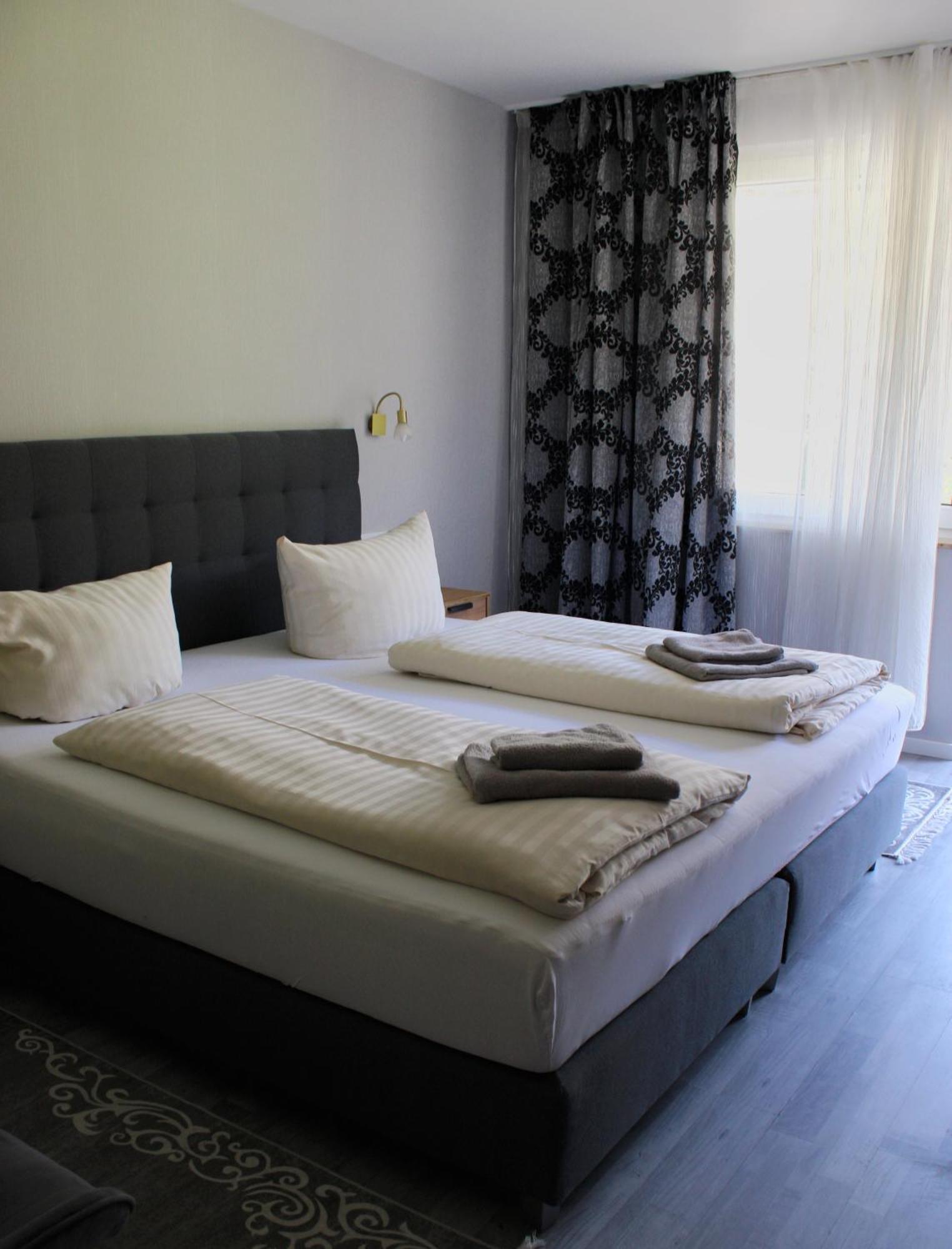 Landhotel Laarmann Lennestadt Bagian luar foto